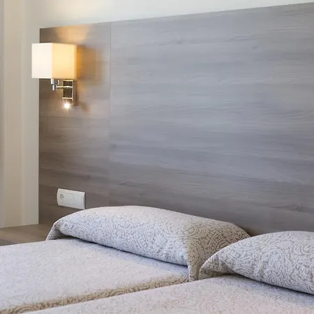 Cabot Tres Torres Apartment