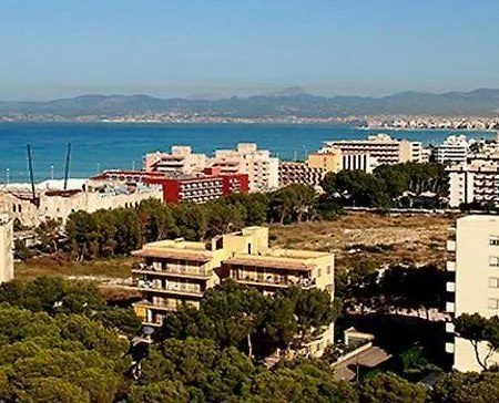 Cabot Tres Torres Apartment